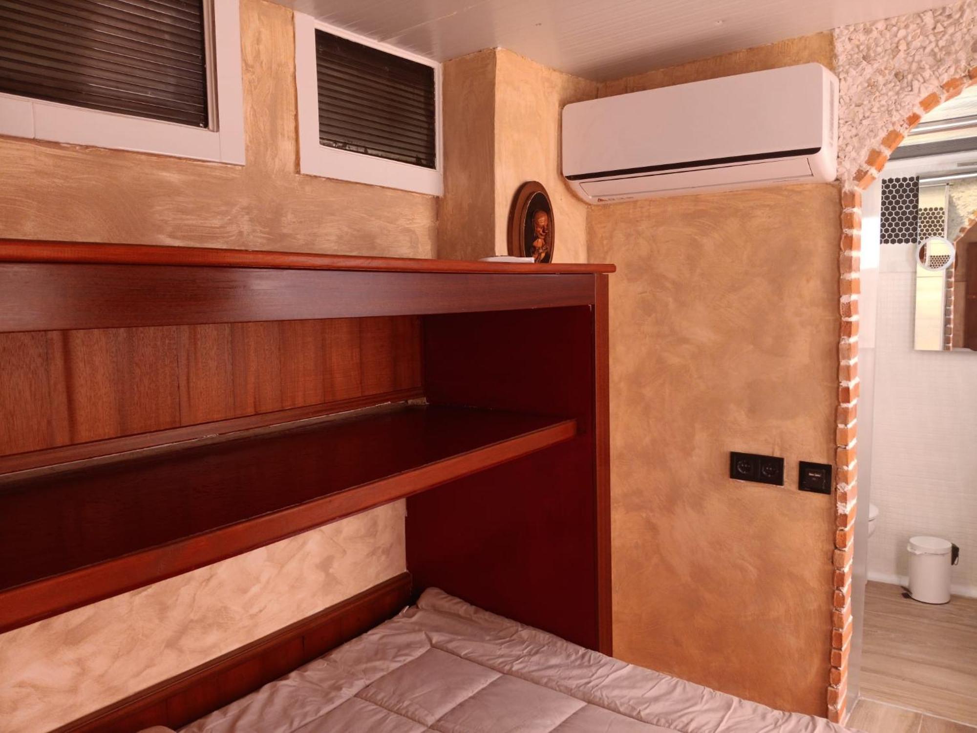 Tiny House Hotell Puebla de Vallbona Eksteriør bilde