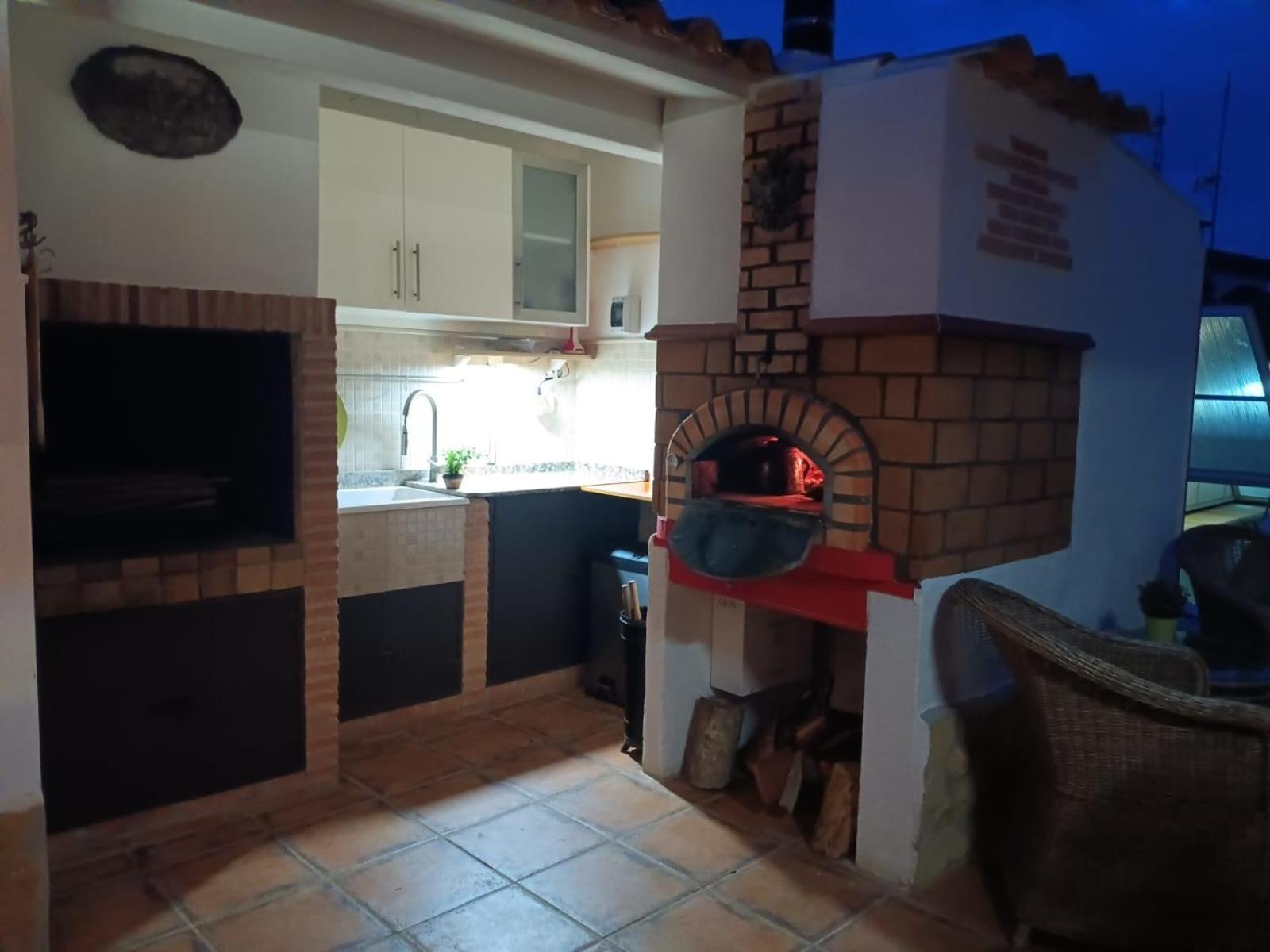 Tiny House Hotell Puebla de Vallbona Eksteriør bilde